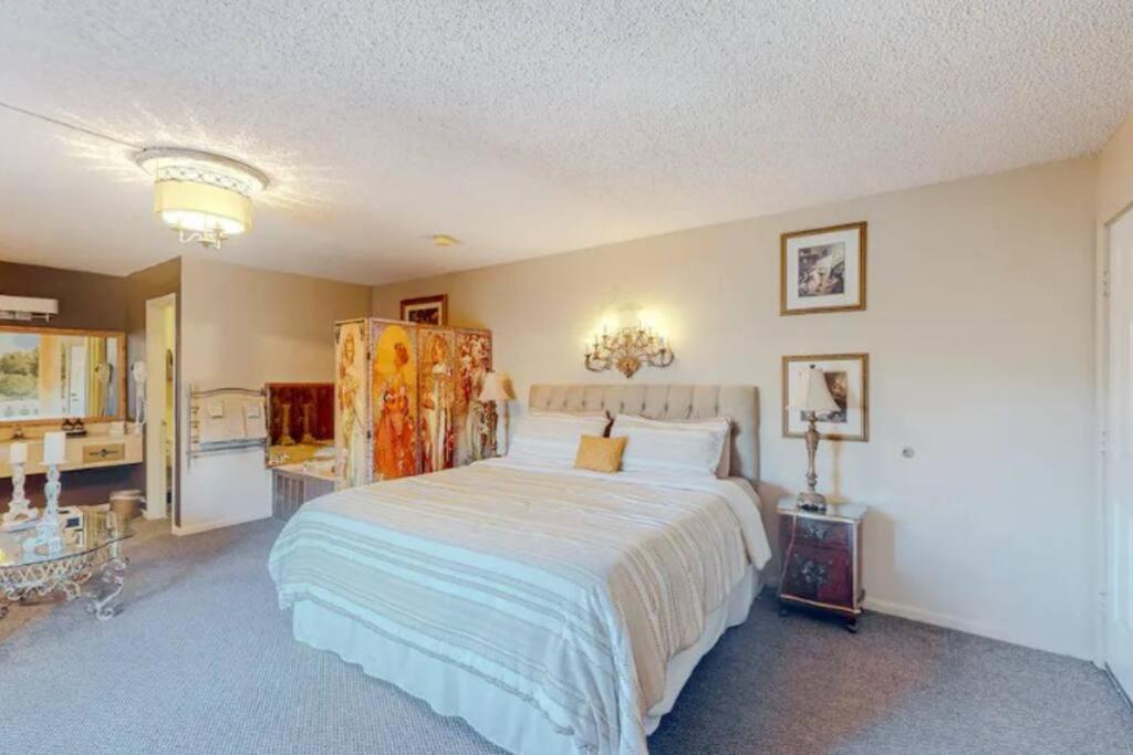 Jacuzzi Suite 206 At Tradewinds Юрика Спрингс Экстерьер фото